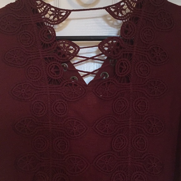 Maroon top - Picture 3 of 3